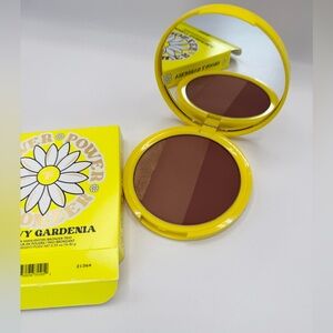 Trixie Cosmetics Flower Power Groovy Gardenia Large Bronzer NIB